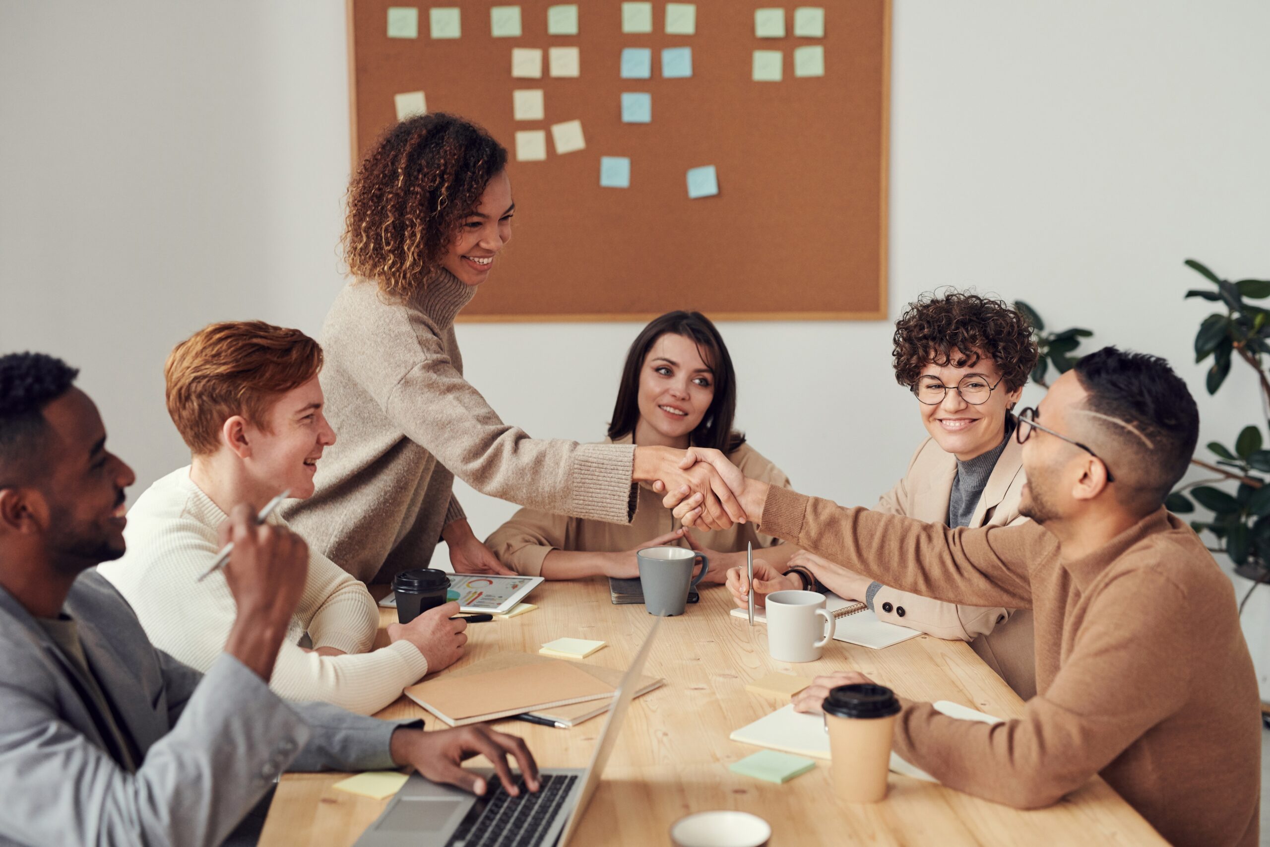 7 Benefits Of Being A Supportive Colleague